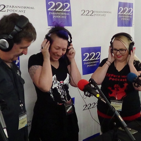 Welcome to my closet! I am PosherJennifer & Host of 222 Paranormal Podcast - Picture 4 of 11